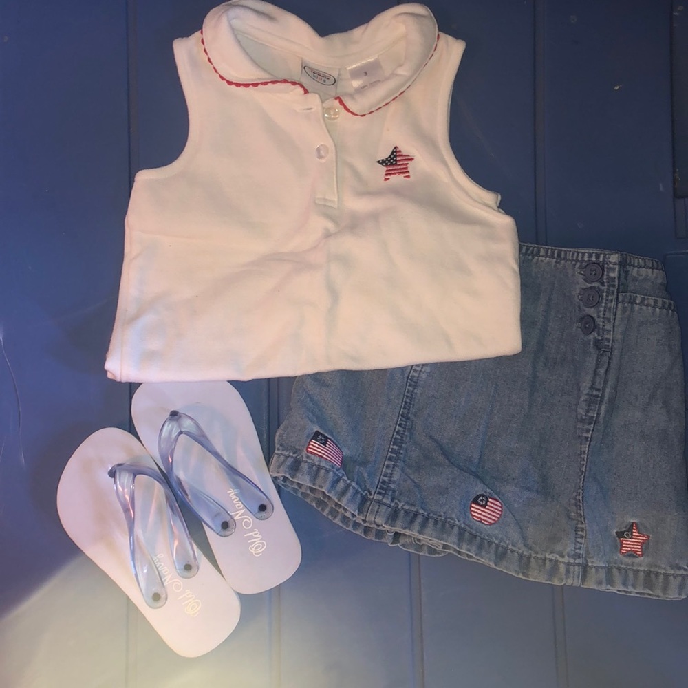 Patriotic Outfit! Skort, shirt and flip flops!